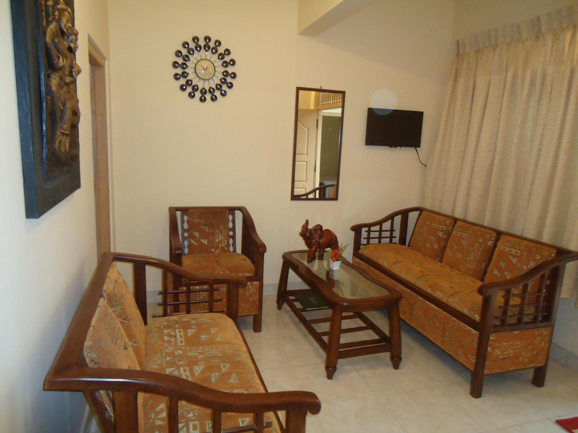 Guest House Kaduwela Buitenkant foto