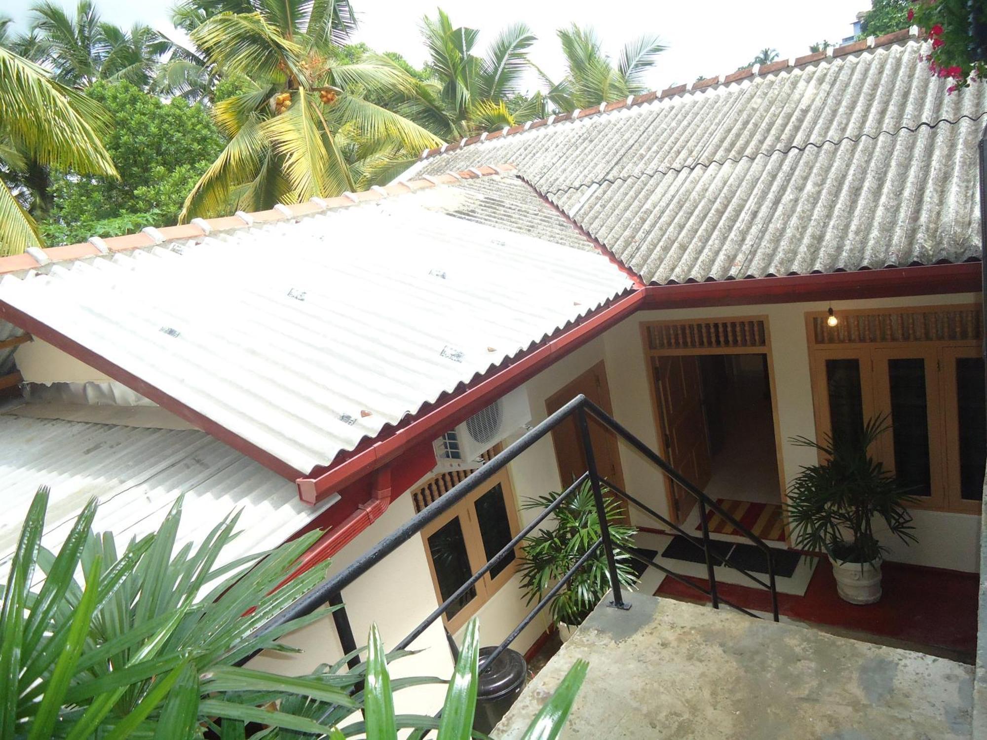 Guest House Kaduwela Buitenkant foto