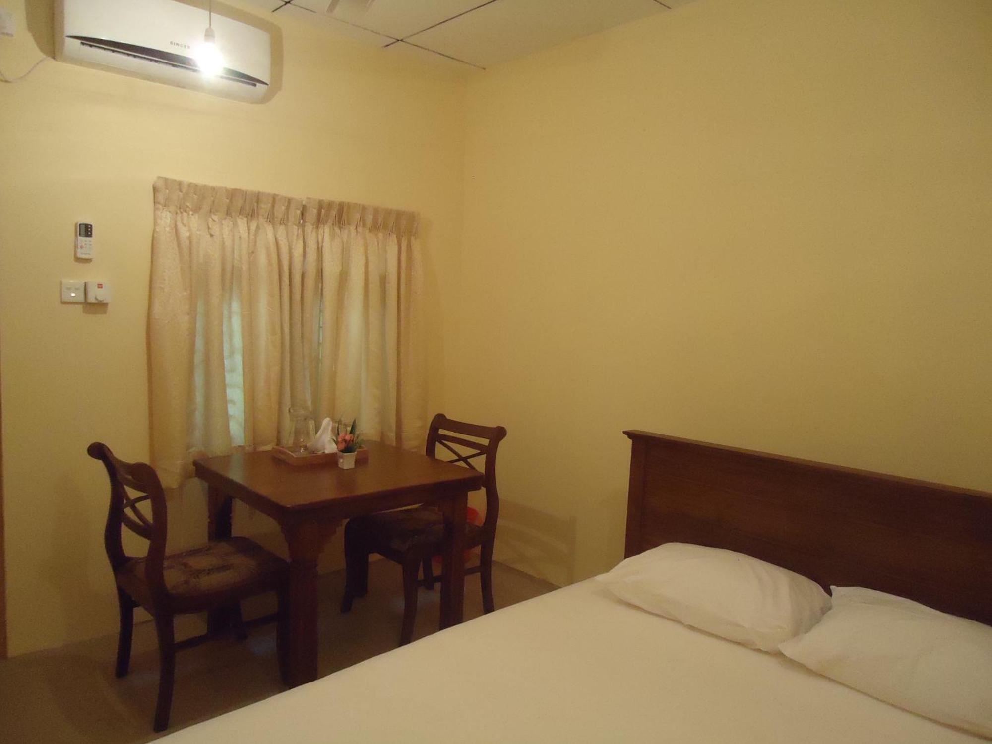 Guest House Kaduwela Buitenkant foto